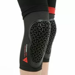 Dainese Scarabeo Pro Junior Knee Guards -Cykler Salg Dainese Scarabeo Pro Junior Knee Guards Knee Pads Black SS22 3879729001 S 1