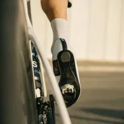 Fizik Vento Infinito Carbon 2 Wide Fit Road Shoes 20 Fizik Vento Infinito Carbon 2 Wide Fit Road Shoes -Cykler Salg Fizik Vento Infinito Carbon 2 Wide Fit Road Shoes Cycling Shoes White 2022 VER2IXW1C2010425 8