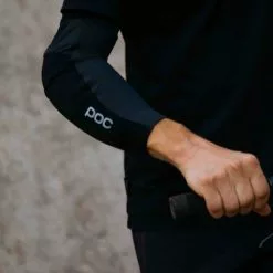 POC Oseus VPD Elbow -Cykler Salg POC Oseus VPD Elbow Elbow Pads Uranium Black 2023 PC203821002SML1 2