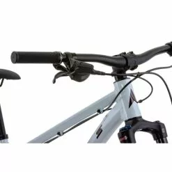 Vitus Nucleus 26 Youth Hardtail Bike 44 Vitus Nucleus 26 Youth Hardtail Bike -Cykler Salg Vitus Nucleus 26 Youth Hardtail Bike White 06